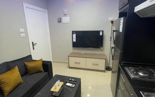 Charming Amman Apartent With City Views