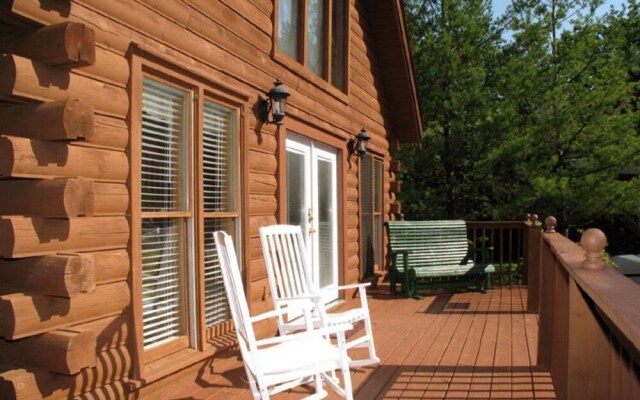 Dream Catcher 2 Bedrooms Hot Tub Near Golf Course Views Sleeps 6