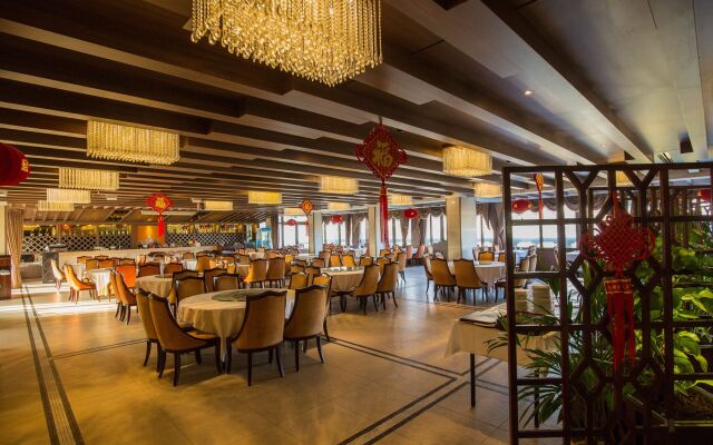 Huatian Chinagora Hotel