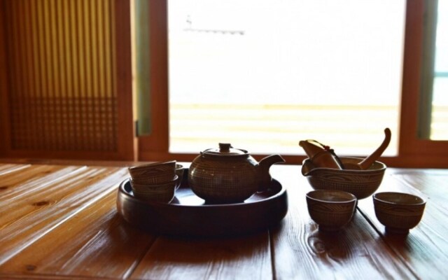 Miryang Eoleumgol Hanok Pension