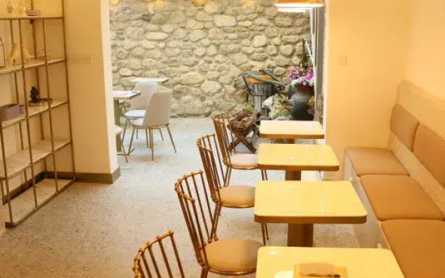 Darchin-Ke Yushan Hostel