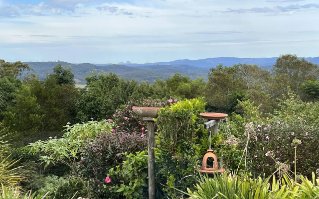 Ninderry Manor- Magical Sunshine Coast Escape