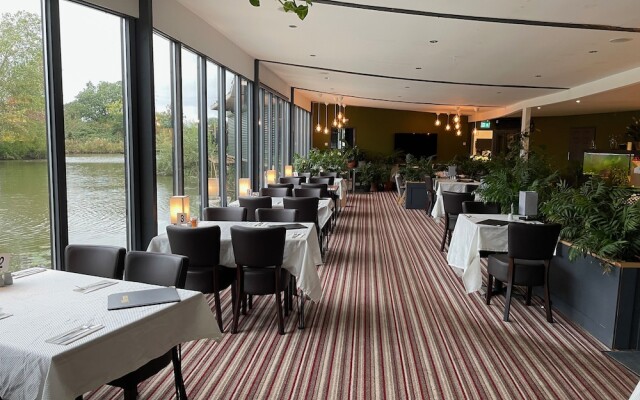 The Waterfront Lodges