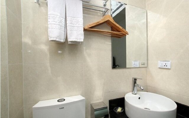 Penglai Business Hotel
