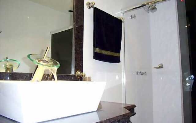 Rios Finest Rua Bolivar Copacacabana