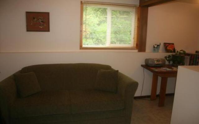 Wild Edge Lodge