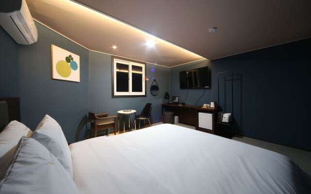 Busan Choeup Yuna Hotel