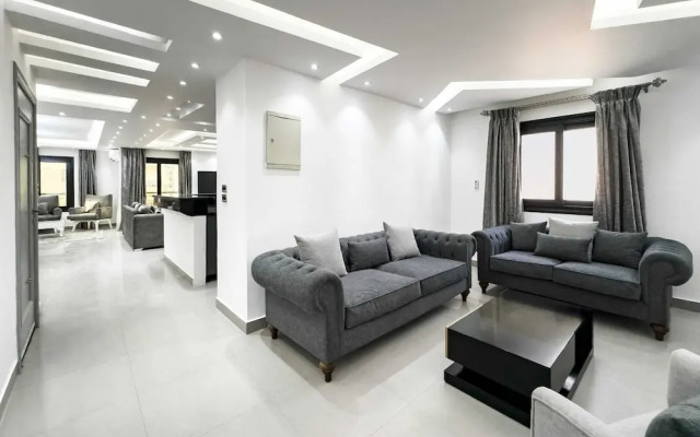 The Bold & Bright 3bdr Apt. 15 Min To Airport