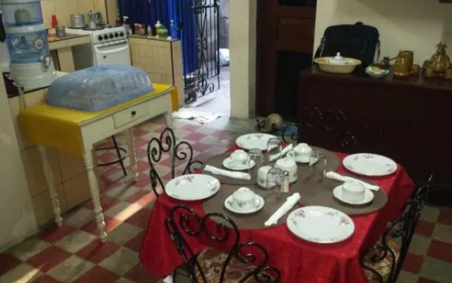 Fernandez and Friends Rooms