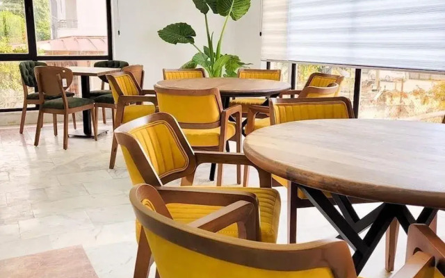 Acy otel Adana