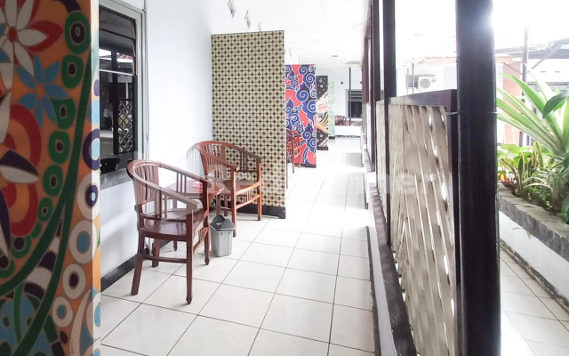 OYO 1036 Hotel Palem 1