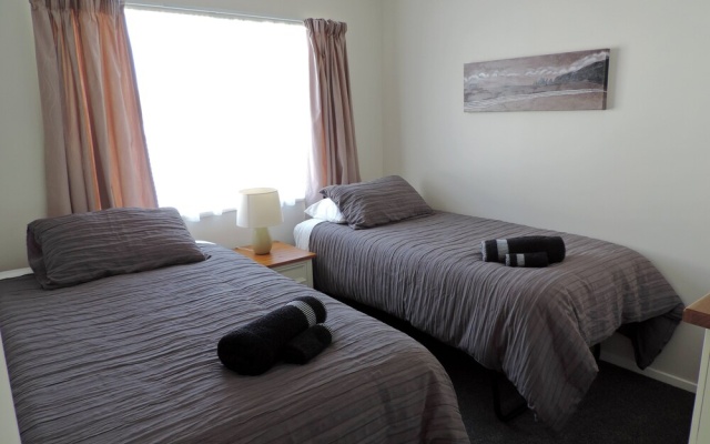 Heron's Nest – Guest Rooms – Whangamata