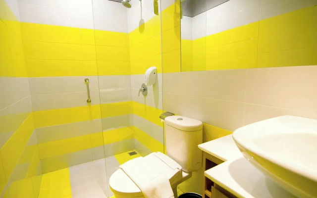 Zoom Hotel jemursasri