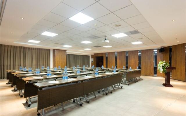 Baiyang Hotel