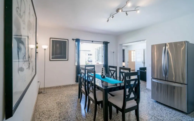 Ocean Breeze & Suites