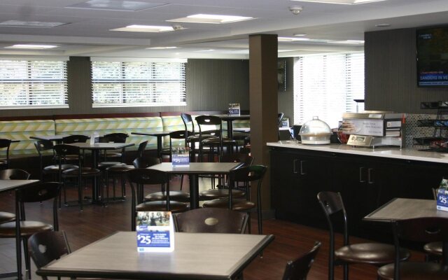 Spark by Hilton Hummelstown Hershey