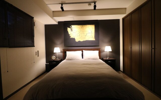 Sepia yamanote room202