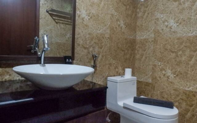 Classy 1BR Apartment with Pool View at Grand Sungkono Lagoon