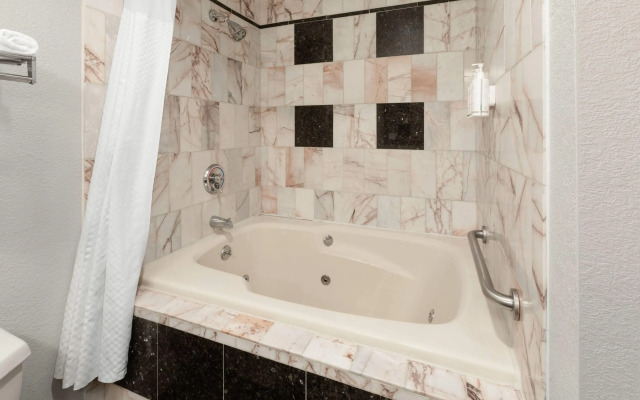 Days Inn by Wyndham Blairsville