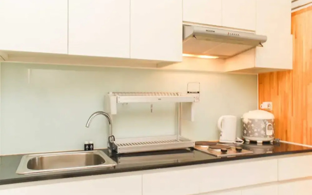 Elegant and Comfortable 2BR Apartment at Maqna Residence