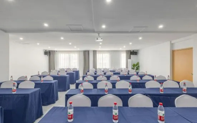 BoMu Hotel (Shaoxing China Textile City Keqiao Ancient Town Branch)