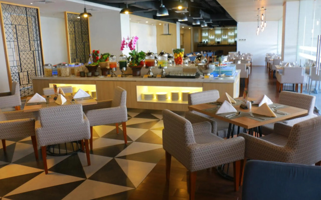 Hotel Santika Mega City Bekasi