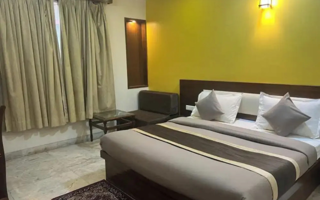 FabHotel Swaruchi Inn Rohini