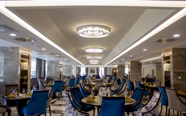 Kaya Laleh Park Hotel