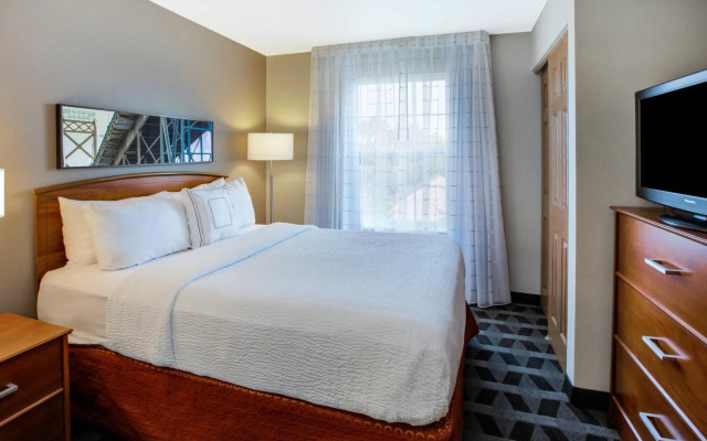 Towneplace Suites By Marriott Detroit Livonia