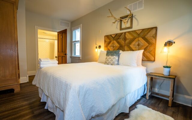 The Curtis Park Club