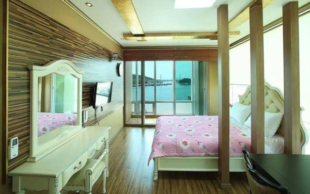 Yeosu Beach Pension