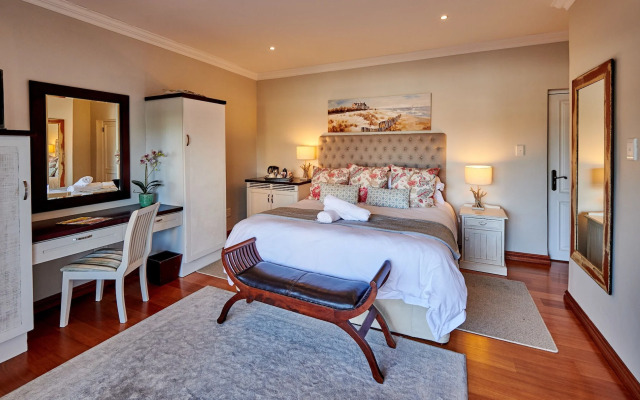 The Hamptons Guest House