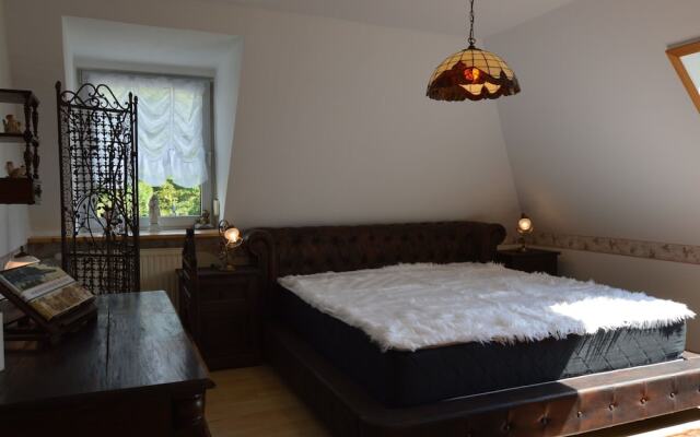 Elegant Apartment in Urbar With Garden, Garage and Parking