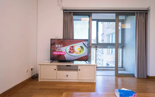 Tyms 3BR 2BA Apt Near Metro