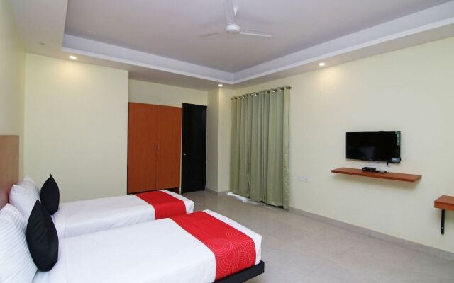 OYO 20032 SilverKey Medanta