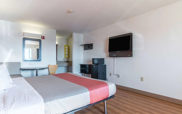 Motel 6 Concord - Kannapolis