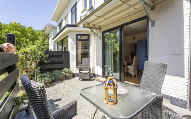 Detached 6 Pers Holiday Home