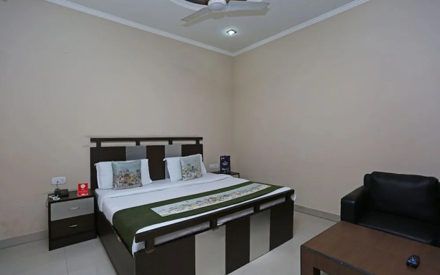 Capital O 1299 Hotel Mukut Regency