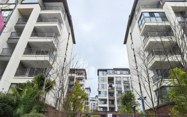 Tengchong LIGJY Hot Spring Homestay