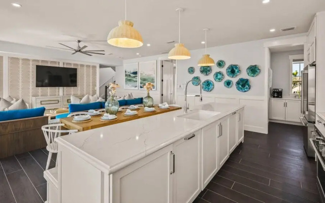 Serving Sunset in Siesta Key