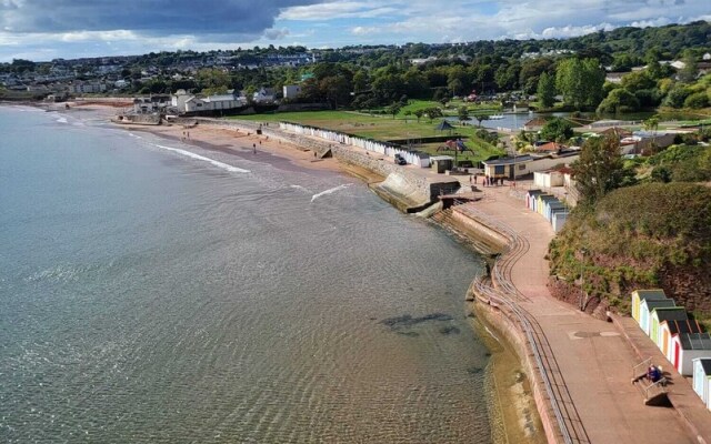 Beach Hotel Torbay