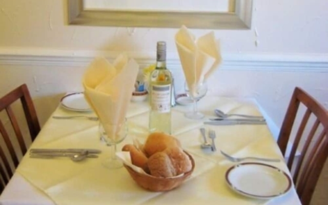 Cleve Court Hotel