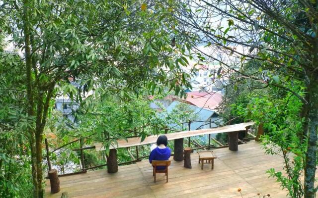 Sapa Jungle Pub  Homestay
