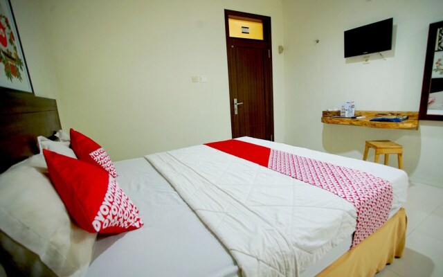 Obelix Hotel Syariah by OYO Rooms