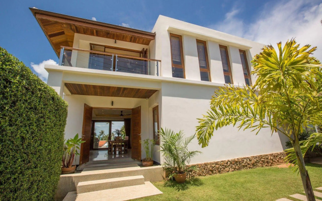 Peerapat Villa