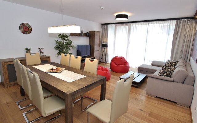 Stylish Flat With Garden & Sauna Access