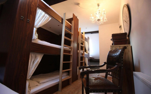 Old Kings Design Hostel