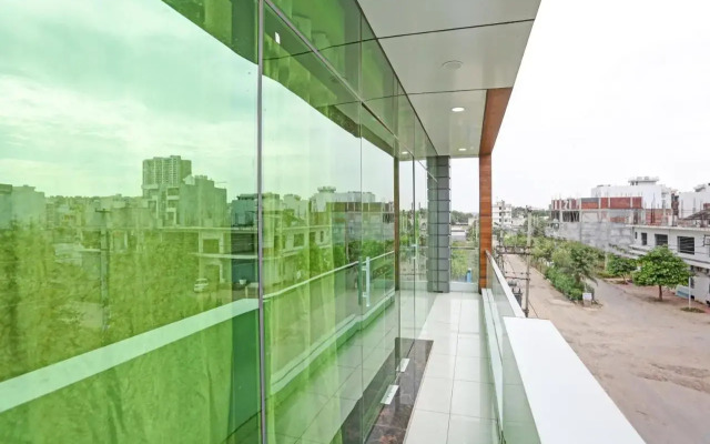 Oyo Flagship 700795 Pl Residency