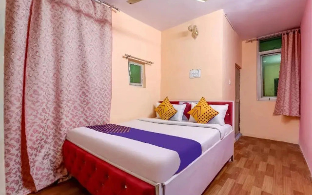 Love Bites by OYO Rooms