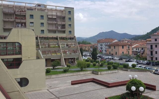 SESTRI MARE 5 AR122 (3 guests)